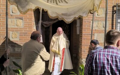 Sagrada Comunión a los enfermos y ancianos de Sonseca en el domingo Quasimodo