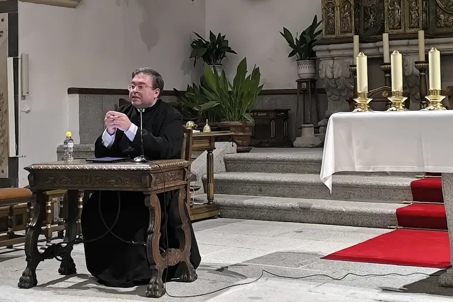 Conferecnias cuaresmales (1)